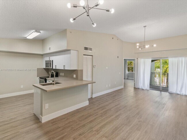 Foto del edificio - 155 NW 96th Terrace