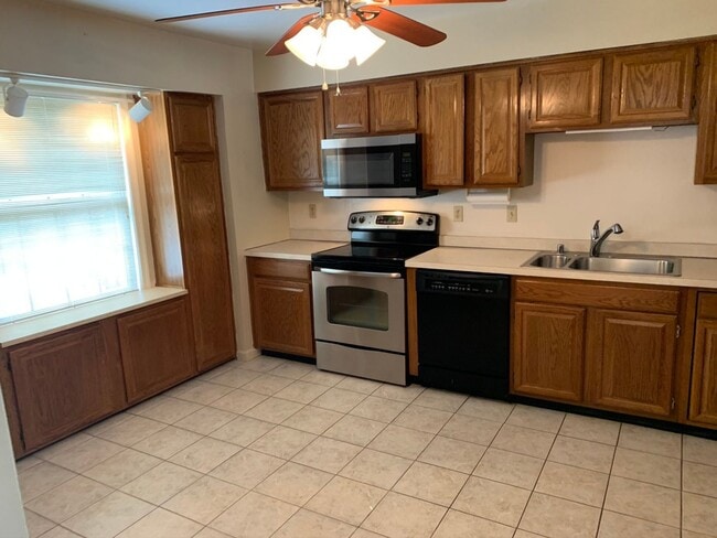 Photo - Welcome to River Woods! Townhome