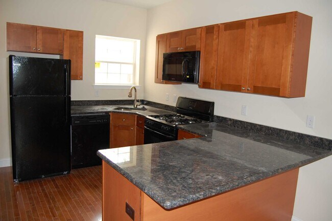 Kitchen - 2219 N Camac St