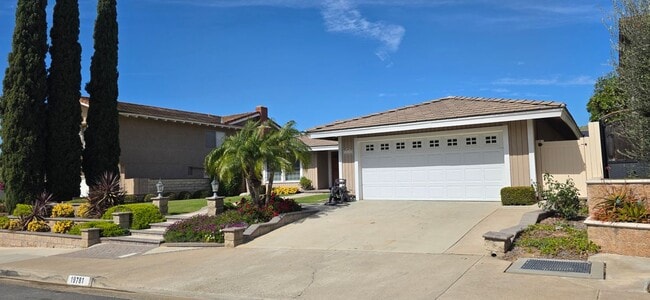 Building Photo - 19781 Venecia Ln