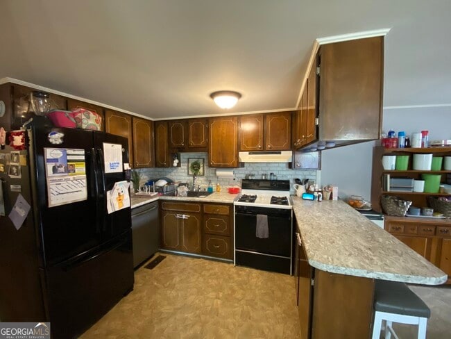 Building Photo - 411 N Cromley Rd