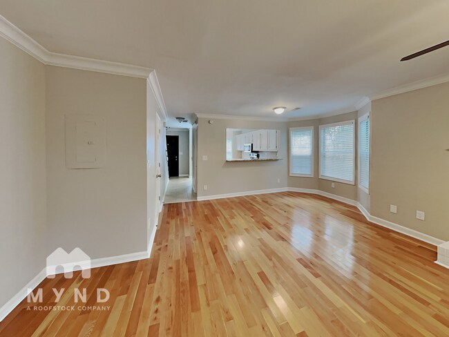 Foto del edificio - 5210 Laurel Bridge Dr SE