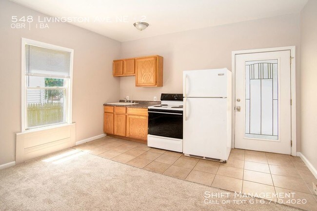 Foto del edificio - Updated Studio in Belknap Lookout!