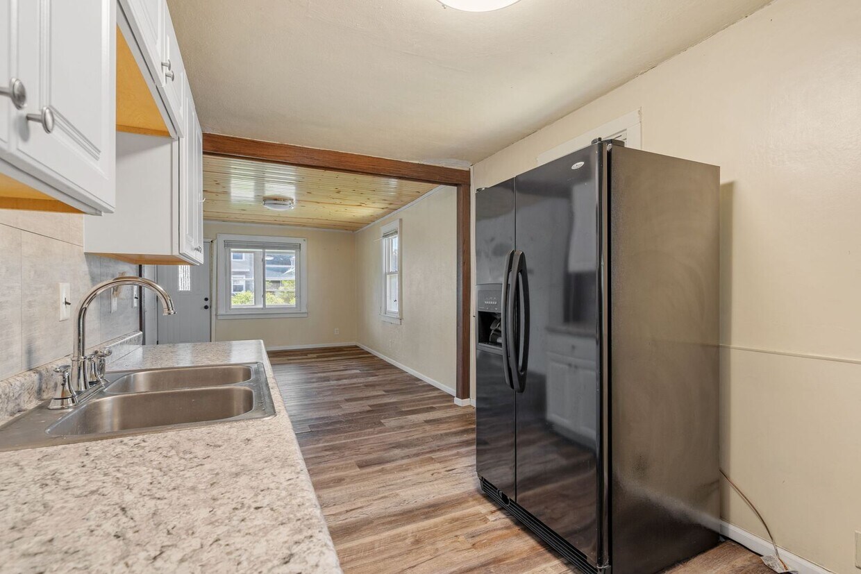 Primary Photo - Your Timeless Haven in St. Paul for $1,999...