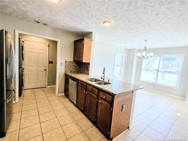 Building Photo - 2419 Lull Water Dr