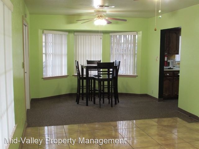 Foto del edificio - 4 br, 2.5 bath House - 413 N Orange Avenue