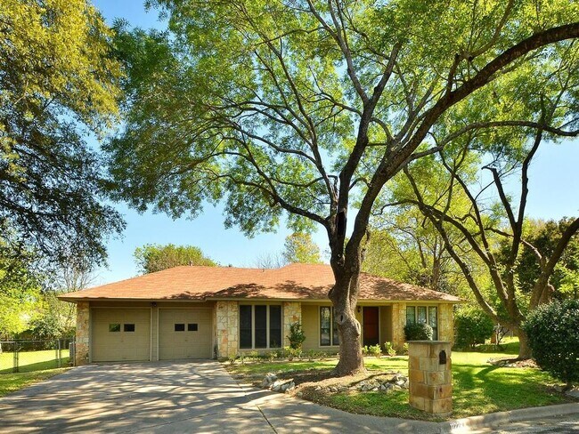 Building Photo - 11229 Henge Dr