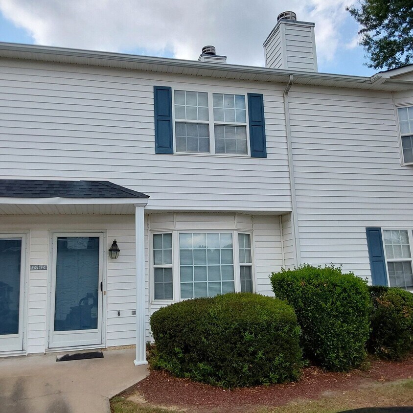 Foto del edificio - 3930 Sterling Pointe Dr