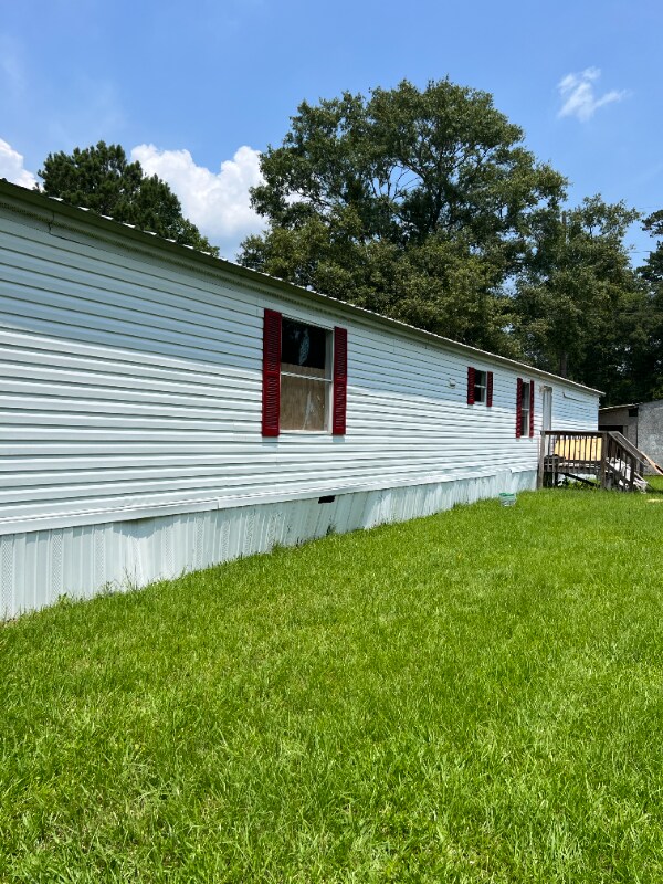 Primary Photo - 11119 Juniper St