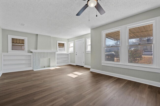 Foto del edificio - 1511 Maple Ave