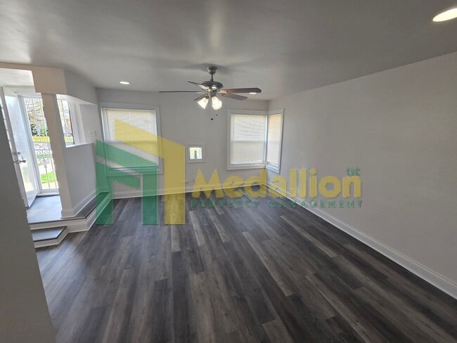 Building Photo - Updated 3-Bedroom Single-Level Home with Backyard Space