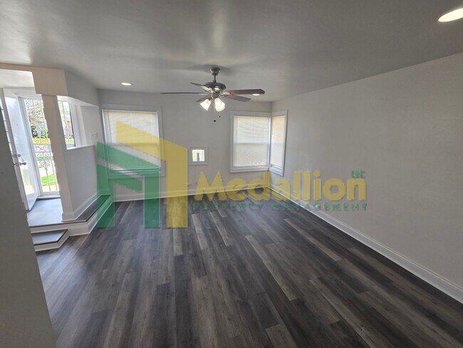 Foto del edificio - Updated 3-Bedroom Single-Level Home with Backyard Space