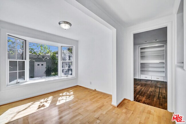 Building Photo - 9024 Keith Ave