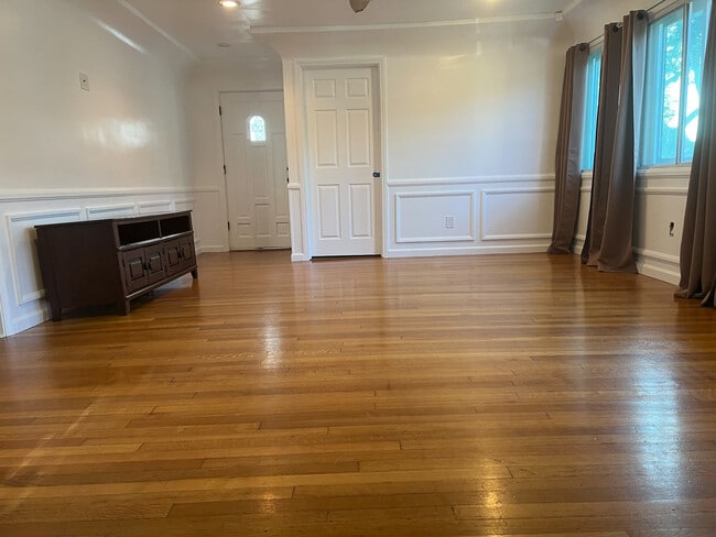 Building Photo - 11828 State St