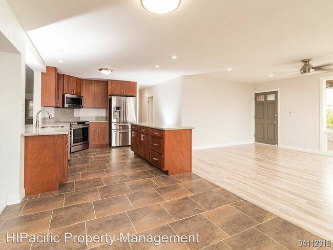 Building Photo - 3 br, 3 bath House - 3504 Kumu St.