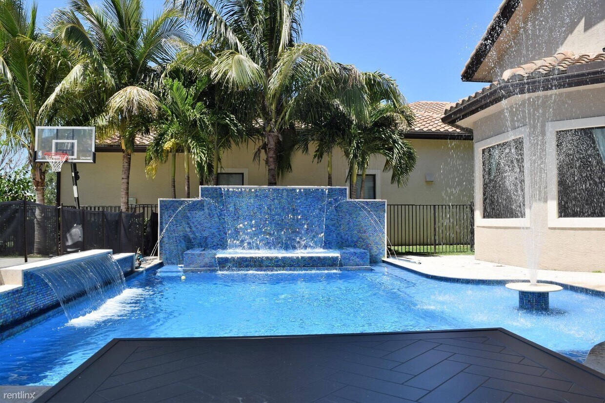 Foto principal - 5 br, 7.5 bath House - 8782 Sydney Harbor Cir