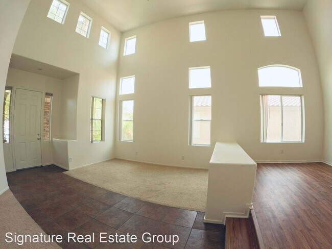 Foto del edificio - 4 br, 3 bath House - 5843 Noble Stand St.