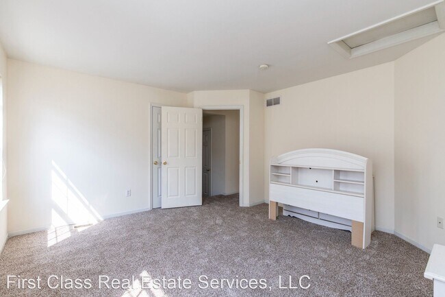 Building Photo - 4 br, 2.5 bath House - 226 Keller Beyer Road