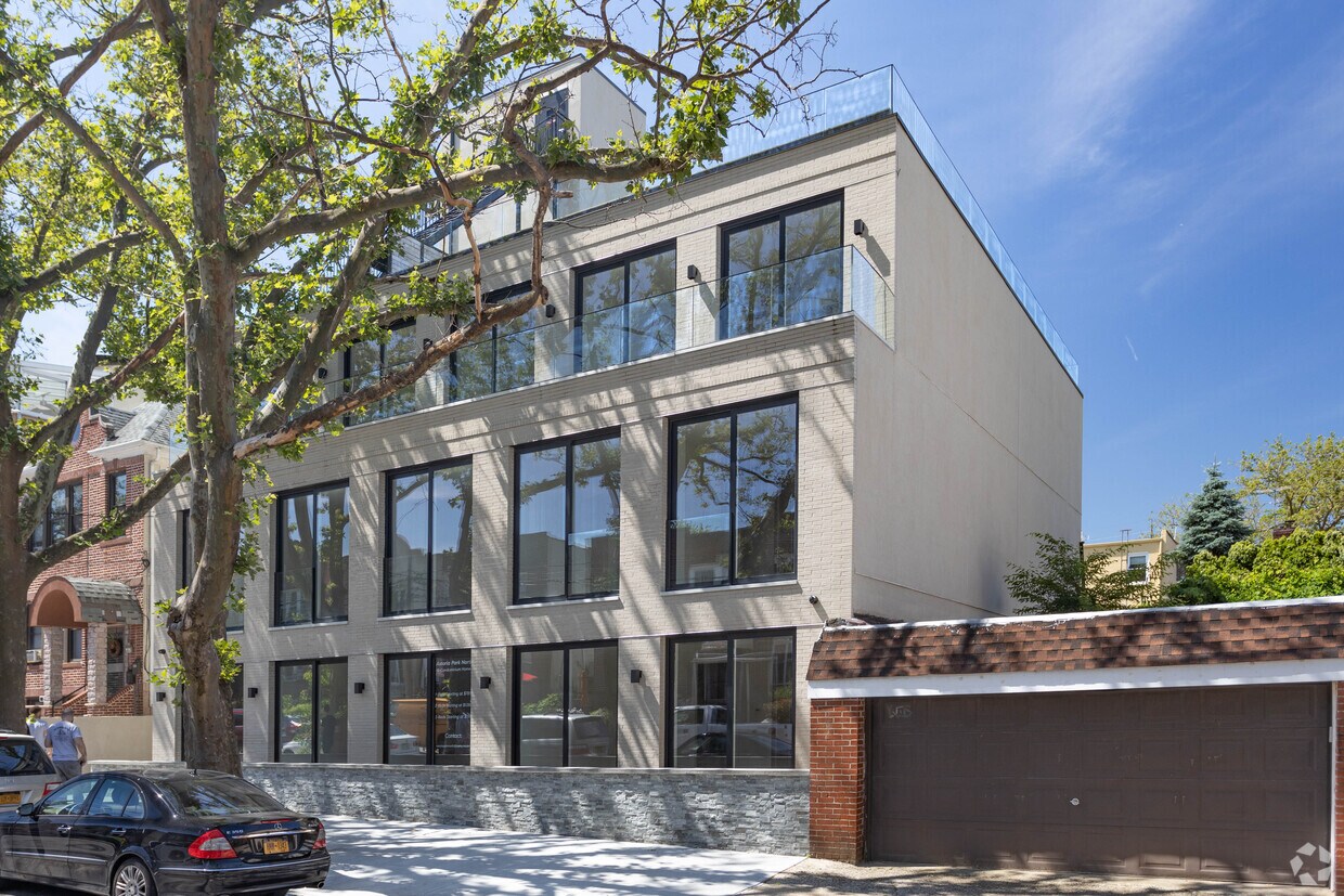 Foto del edificio - 19-14 21st Rd