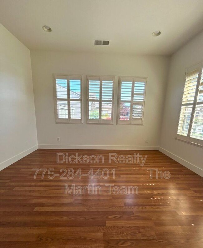 Building Photo - 5021 Chevalier Dr