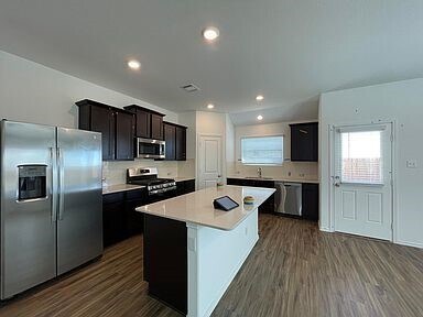 Building Photo - 201 Arnage Dr