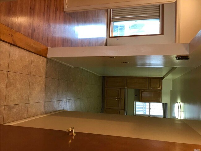 Foto del edificio - 129-18 20th Ave
