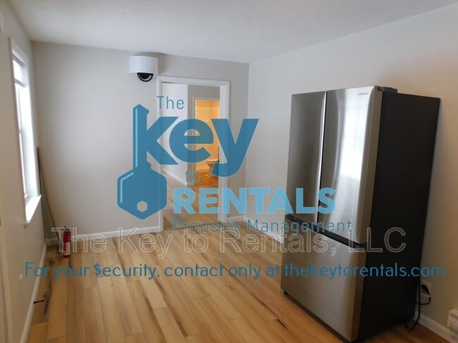 Foto del edificio - 182 E Main St