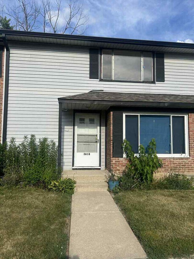 Primary Photo - 3618 Western Ave