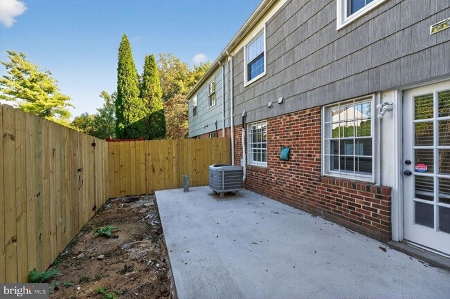 Foto del edificio - 1532 Potomac Heights Dr