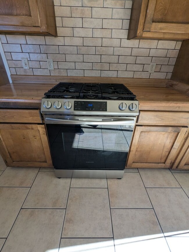 Building Photo - 1928 8th St