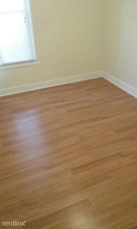 Building Photo - 1 br, 1 bath Apartment - 107 Vine St