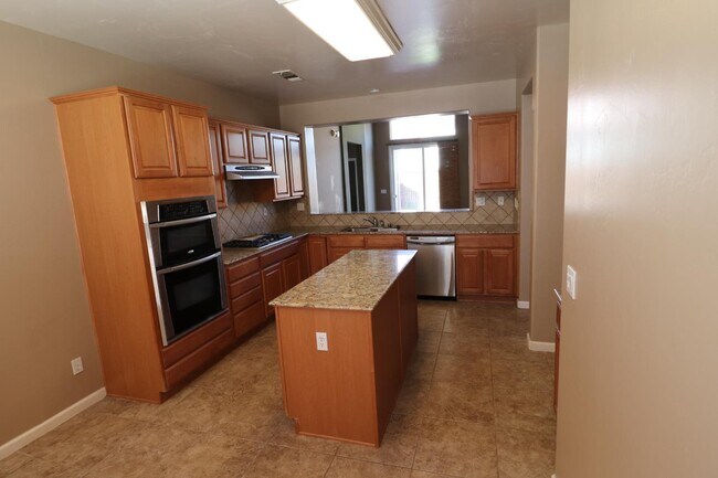 Foto del edificio - 879 Tureaud Ln