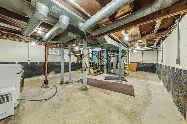 Foto del edificio - 1126 S Newton Ave