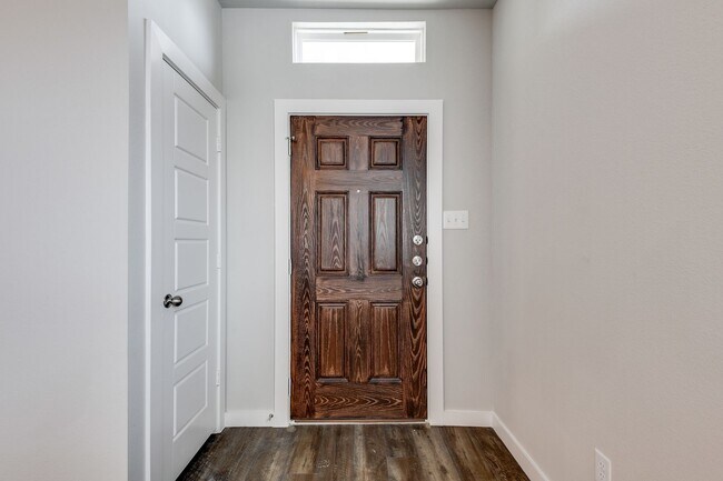 Foto del edificio - GORGEOUS 3 BEDROOM DUPLEX LOCATED IN MIDLOTHIAN ISD!