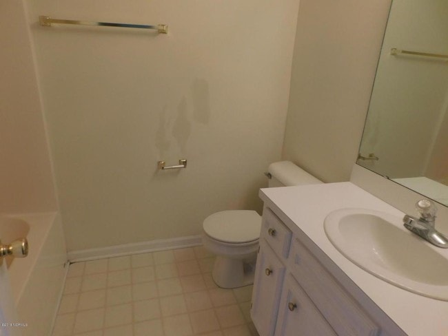 Building Photo - 3824-M10 Sterling Pointe Drive