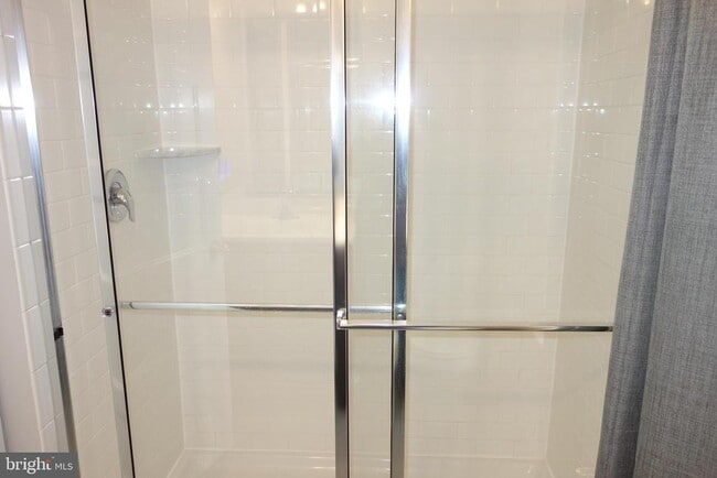 Building Photo - 228 S Mill Rd