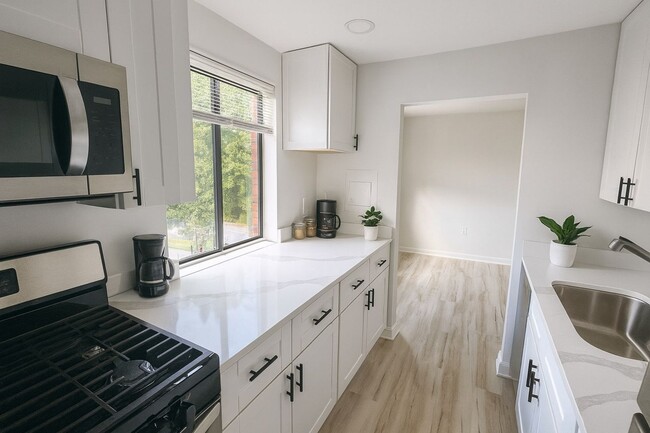 Photo - 3 Bed 1 Bath SW DC Apartment