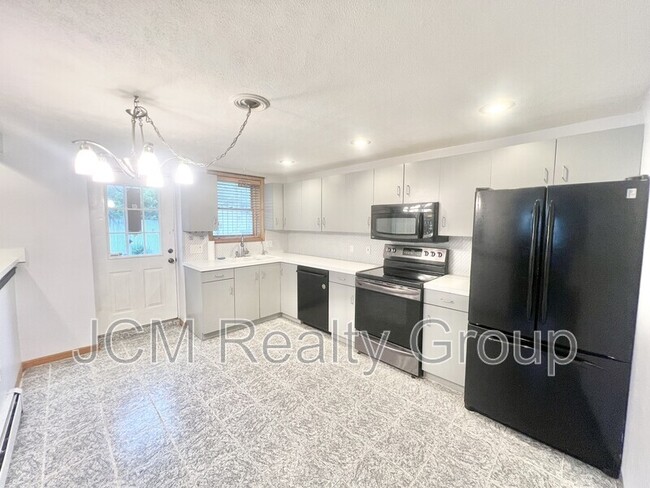 Photo - 120 Savage St Apartment