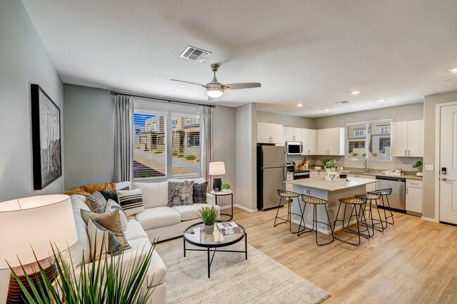 Building Photo - Town Germann