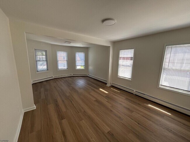 Building Photo - 43 Stager St