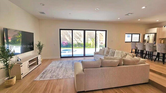 Foto del edificio - 3409 Diane Dr