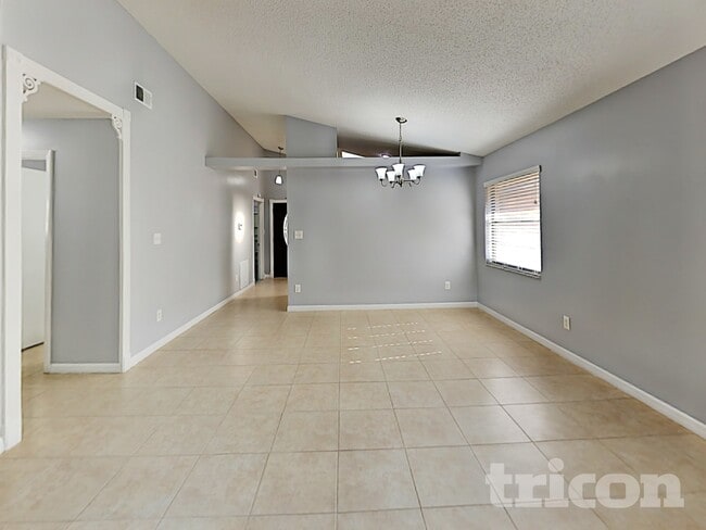 Building Photo - 4729 Suntree Blvd