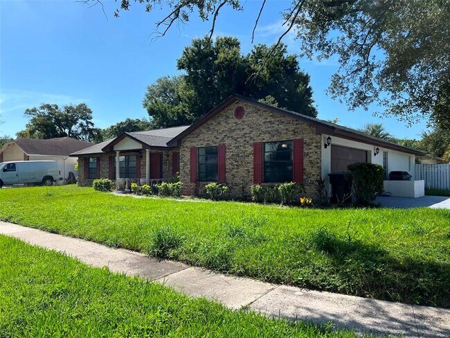 Foto del edificio - 8936 Rose Hill Dr