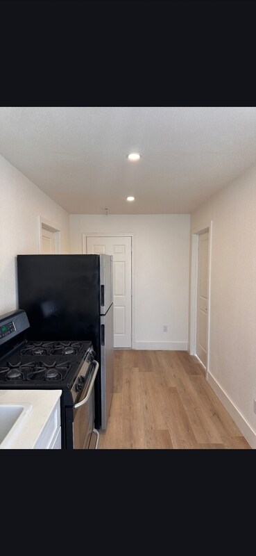 Foto del edificio - 410 Randall St