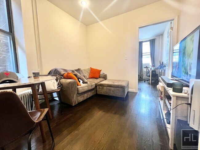 Foto del edificio - Best deal 1BR!! UES! Pet friendly! 5 month...