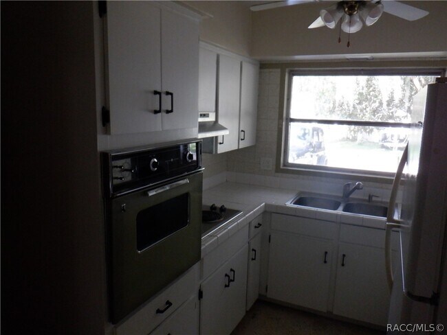 Foto del edificio - 3415 S Diamond Ave