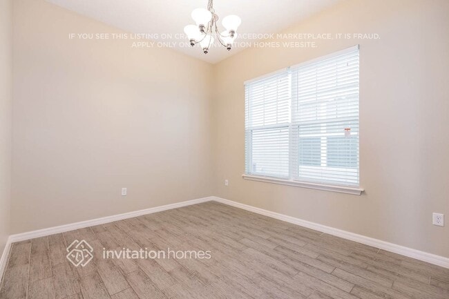 Building Photo - 9311 Meadow Hunt Way