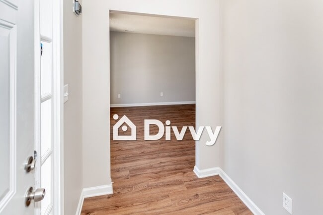 Foto del edificio - 2872 River Ridge Hill