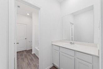 Building Photo - 12206 English Mist Dr