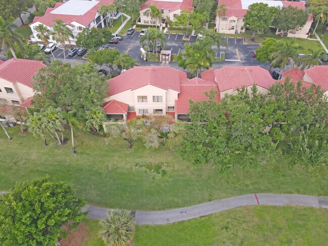 Foto del edificio - 401 SW 158th Terrace
